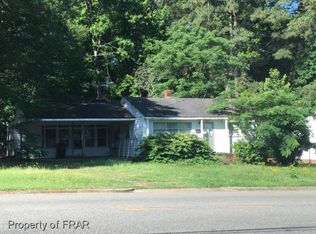1612 Woodland Ave, Sanford, NC 27330