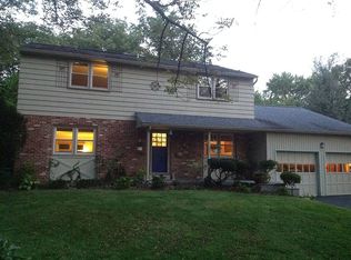 123 White Oak Rd, North Wales, PA 19454