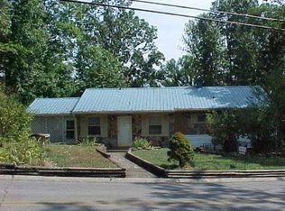 326 East Dr, Oak Ridge, TN 37830