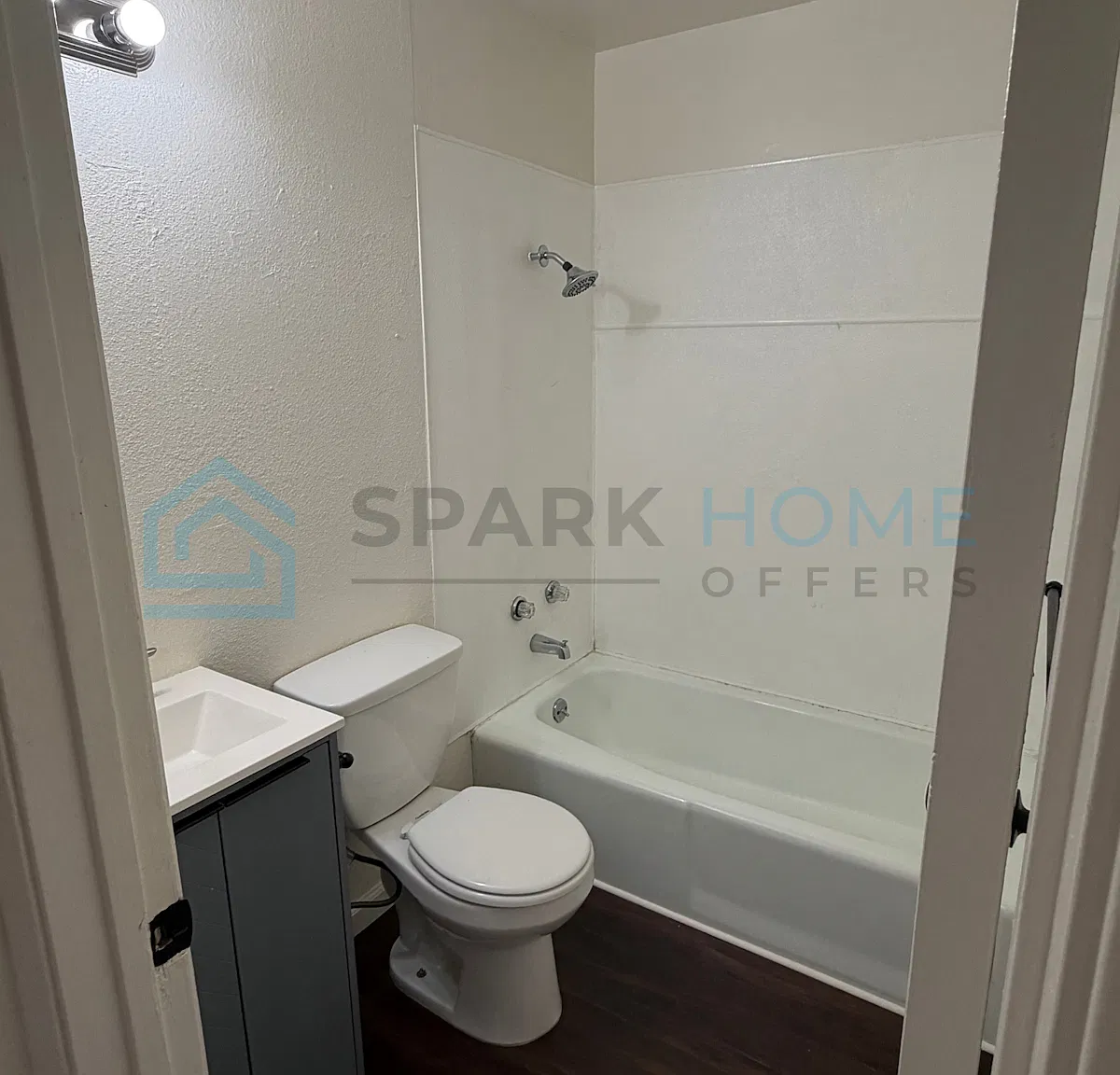 1902 Sheridan St — Photo 1