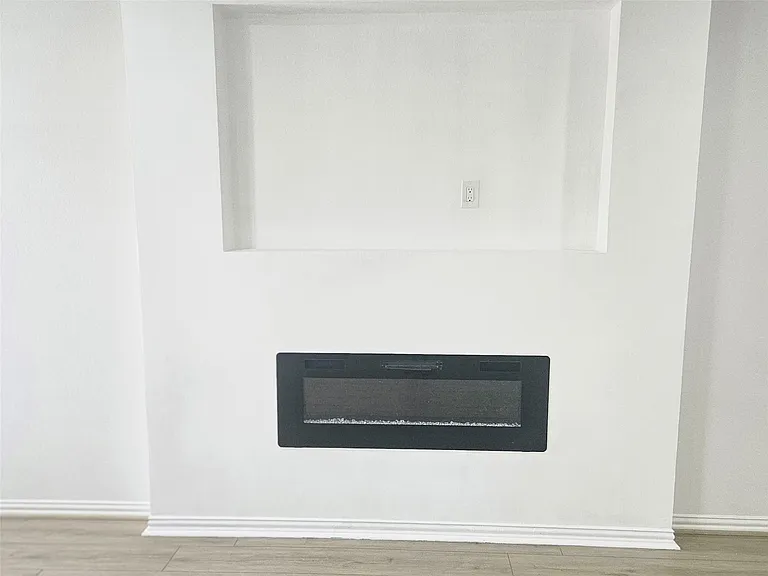15019 Crown Manor Dr — Photo 10