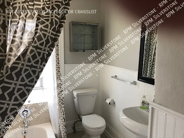 613 E 3rd St — Photo 15