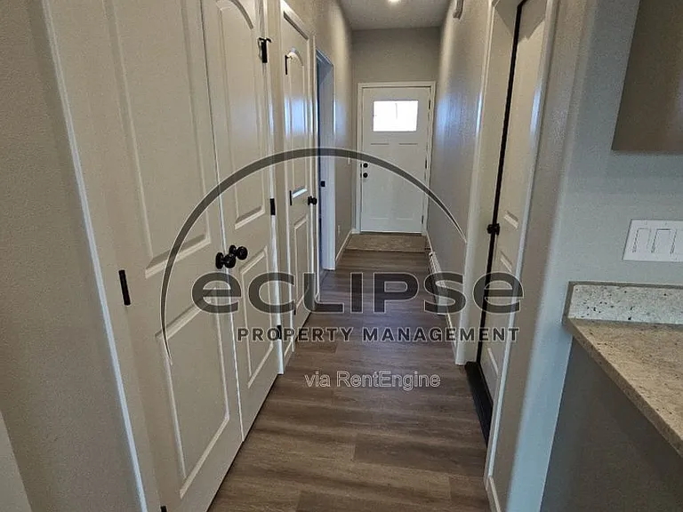 519 Washington Ave #519 — Photo 3
