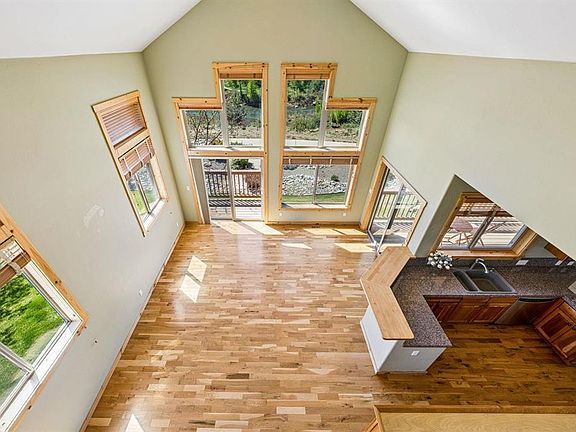 2nd image of 114 River Oaks Court