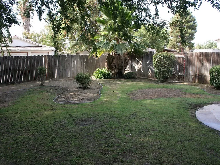 4615 Gardenwood Ln — Photo 16