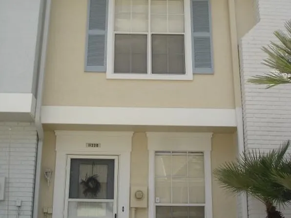 11338 Stratton Park Dr, Temple Terrace, FL 33617