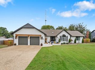 1002 NW 9th St, Bentonville, AR 72712