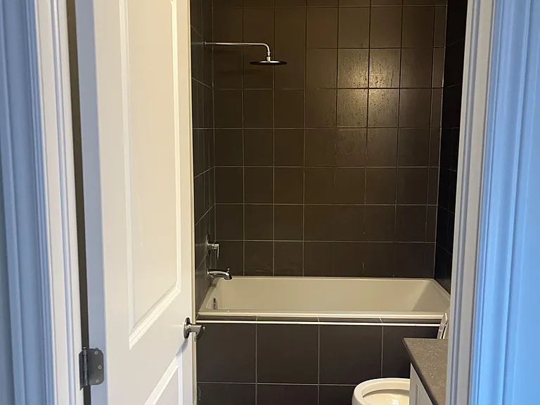 23 Boland Ct #1 BDRM UPPER LEVEL — Photo 2