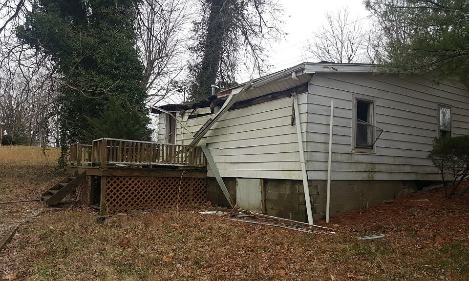 2nd image of 6322 Gardner Rd