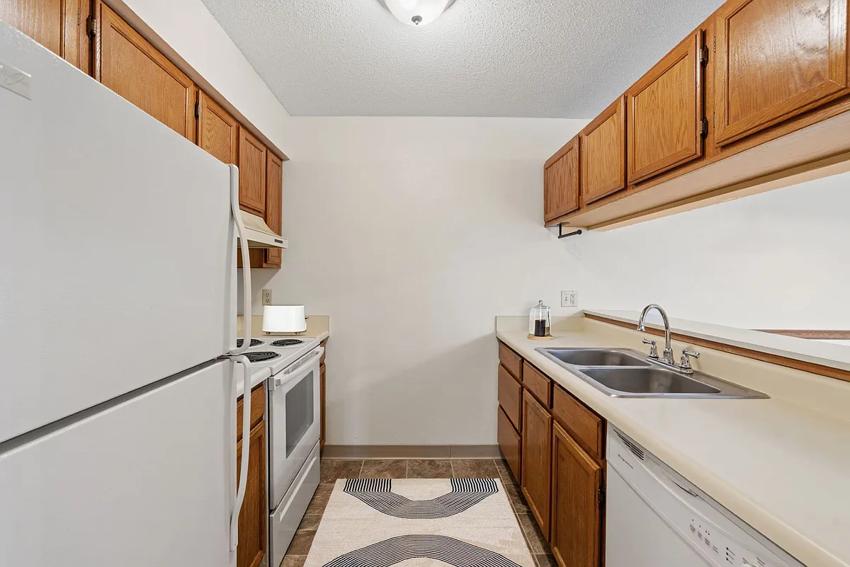 Cascade - 2 Bed / 1 Bath - 900 Sq.Ft. - Jordan Creek and Mills