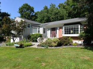 104 Cedar Dr E, Briarcliff Manor, NY 10510