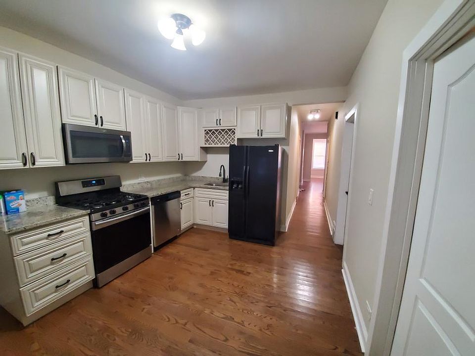 Kitchen/ hallway