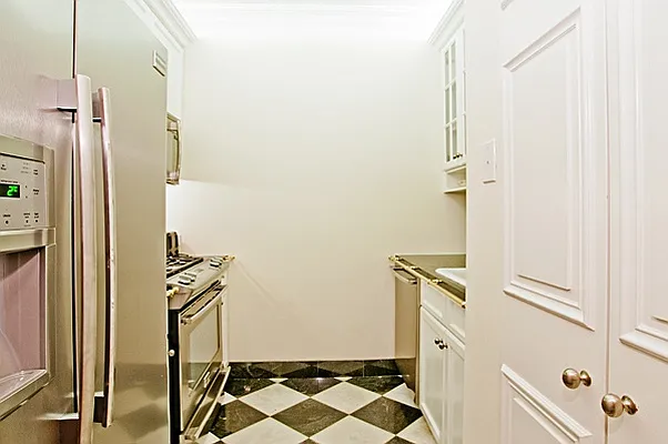 Rented by Nest Seekers International | media 13