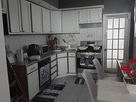 3rd image of 5041 Duffield St