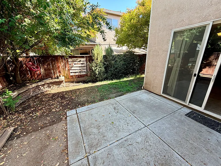 793 W Bordeaux Ln — Photo 9