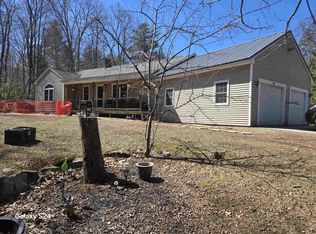 71 John Connor Rd, Weare, NH 03281