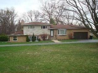 129 Briar Pl, Barrington, IL 60010