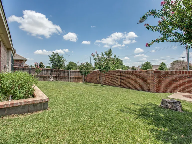 2820 Red Wolf Dr — Photo 11