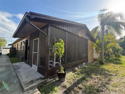 526 93rd Ave N, Saint Petersburg, FL, 33702
