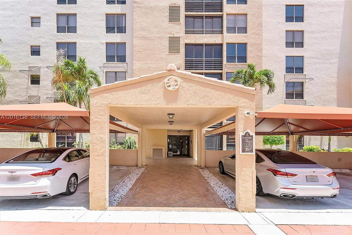Building Photo - 7225 Promenade Dr #102