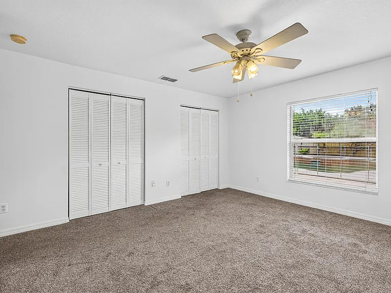 3105 Saint Clair Ave — Photo 33