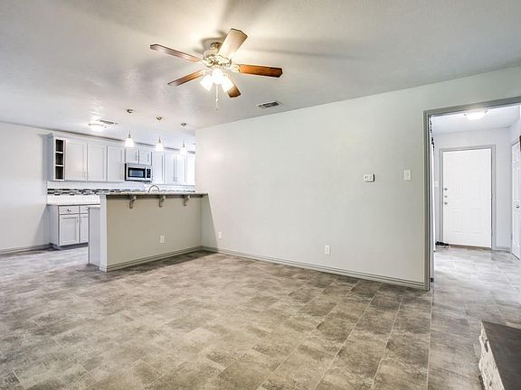 2nd image of 5116 Stacey St