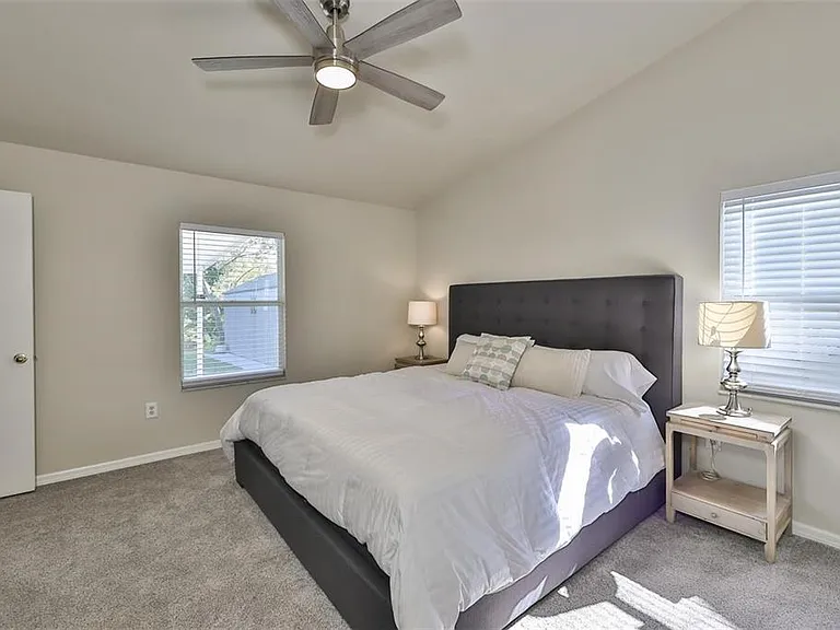 128 Lookout Dr — Photo 17