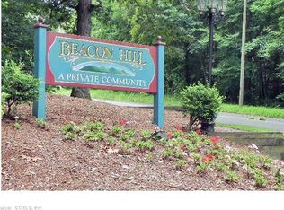 120 Rising Trail Dr #120, Middletown, CT 06457