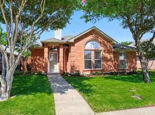 1417 Bregenz Ln, Lewisville, TX 75067