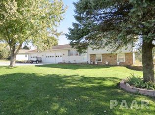 219 Dennis Dr, Eureka, IL