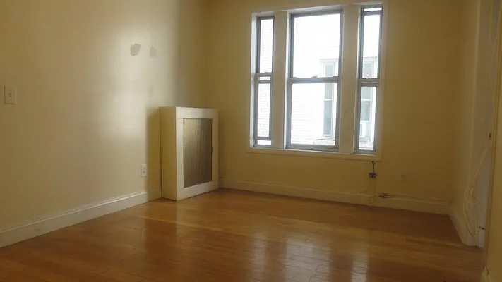 Rented by Bohemia Realty Group | media 10