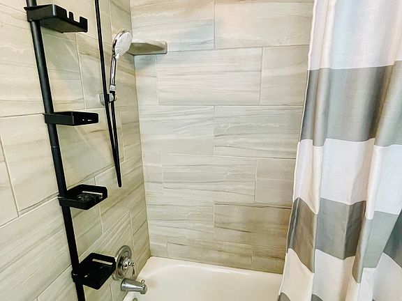 Main bathroom