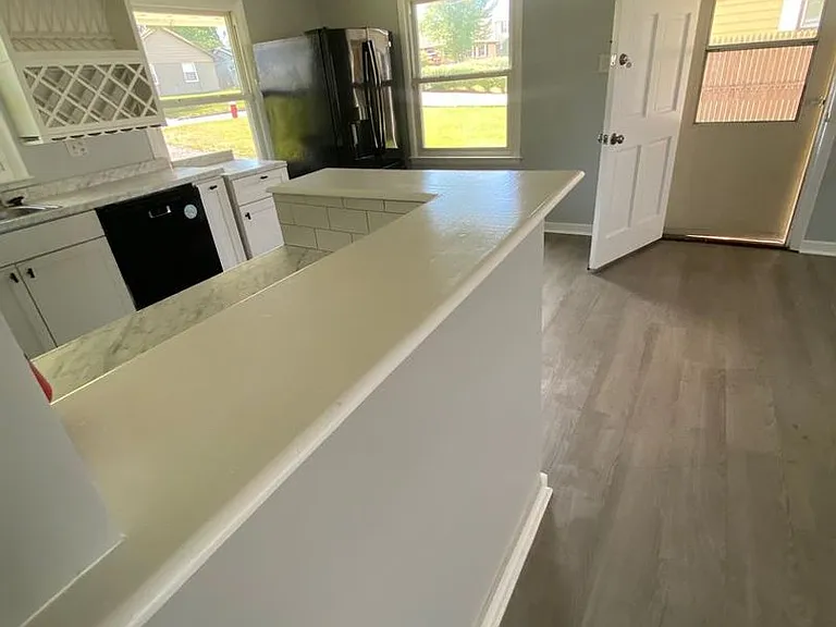 51 Peacock Ln — Photo 4