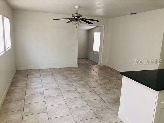 5th image of 7824 Acadian Ct