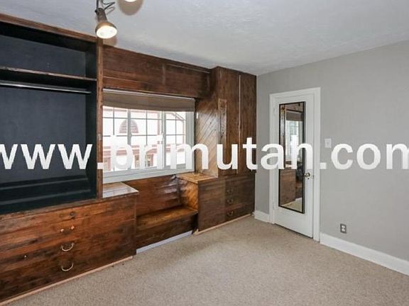 2nd image of 1170 E Herbert Ave