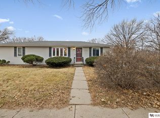 3225 N 56th St, Lincoln, NE 68504