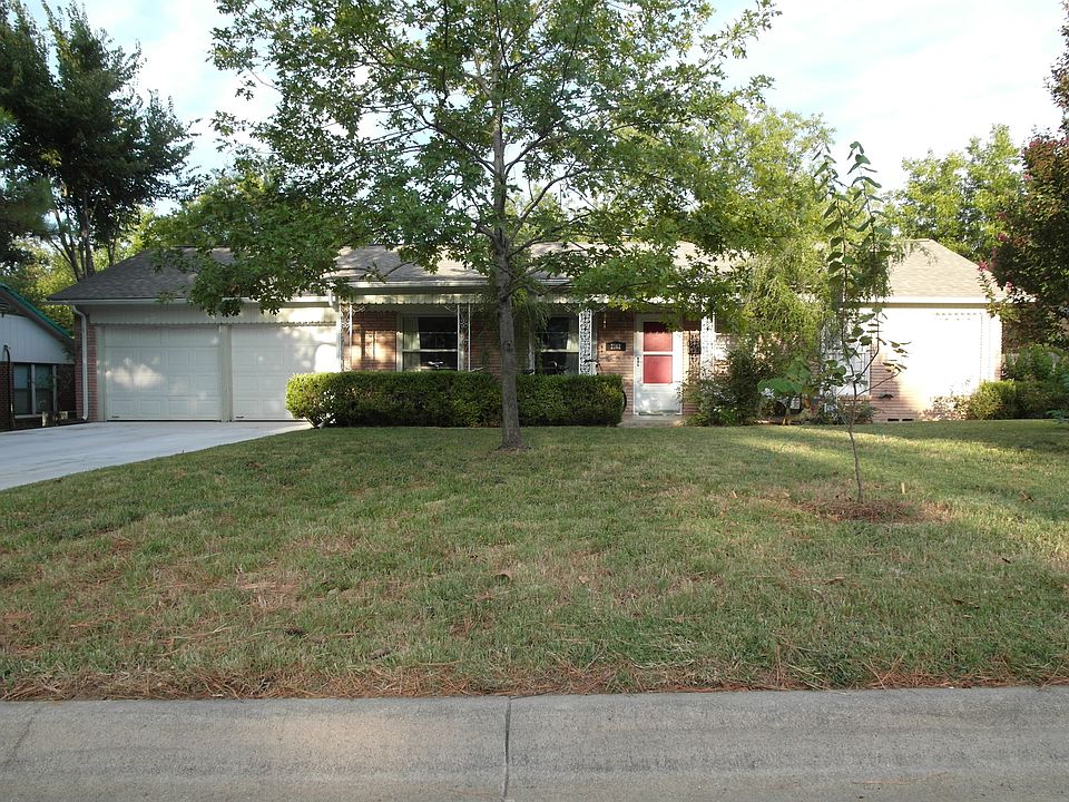 1st image of 2102 Kayewood Dr