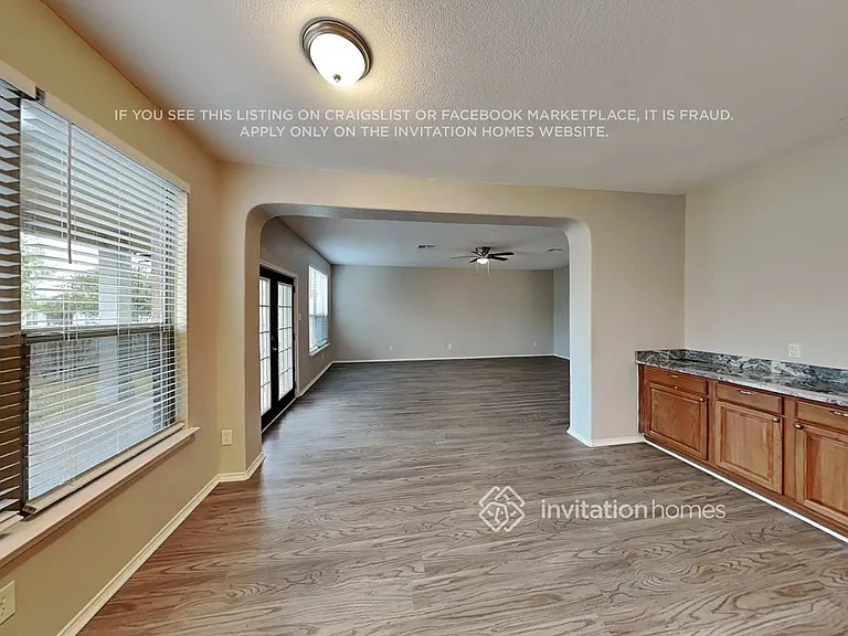 4808 Woodstock Dr — Photo 8