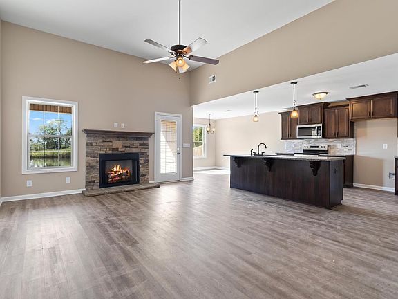 5th image of 1133 Gentry Dr