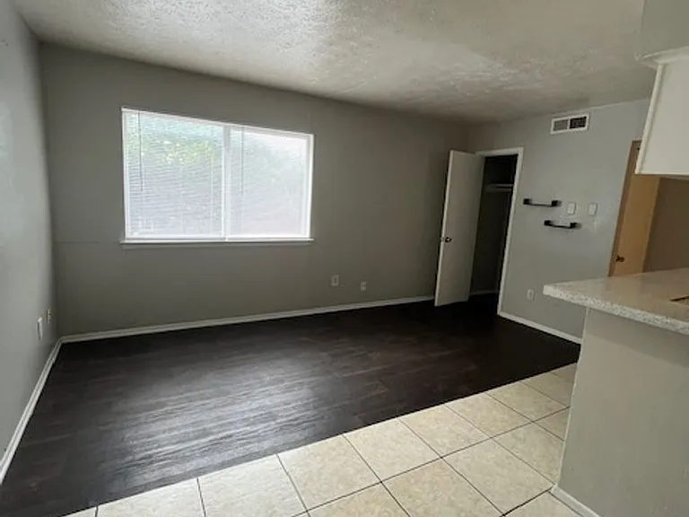4716 Sycamore St — Photo 16