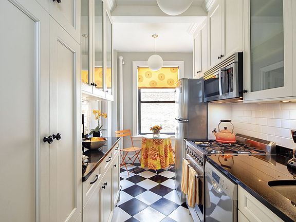 2nd image of 155 E 91st St APT 9D