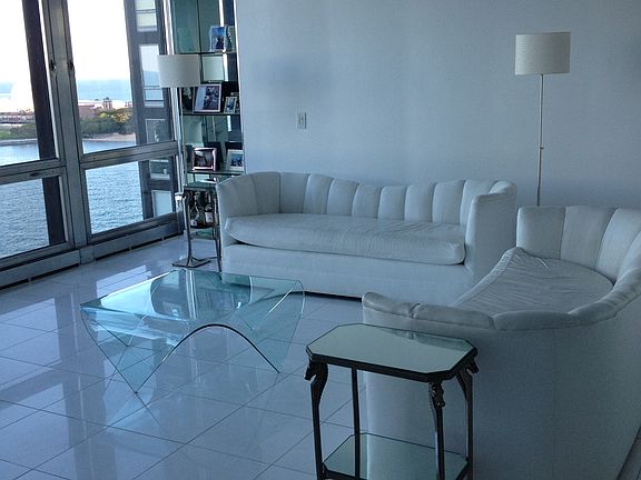 3rd image of 880 N Lake Shore Dr APT 19C