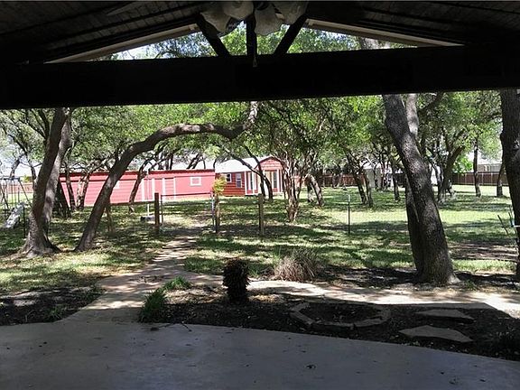 4th image of 300 Marquis Ln