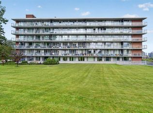 3232 W Rideau Pl SW #506-507, Calgary, AB T2S1Z3