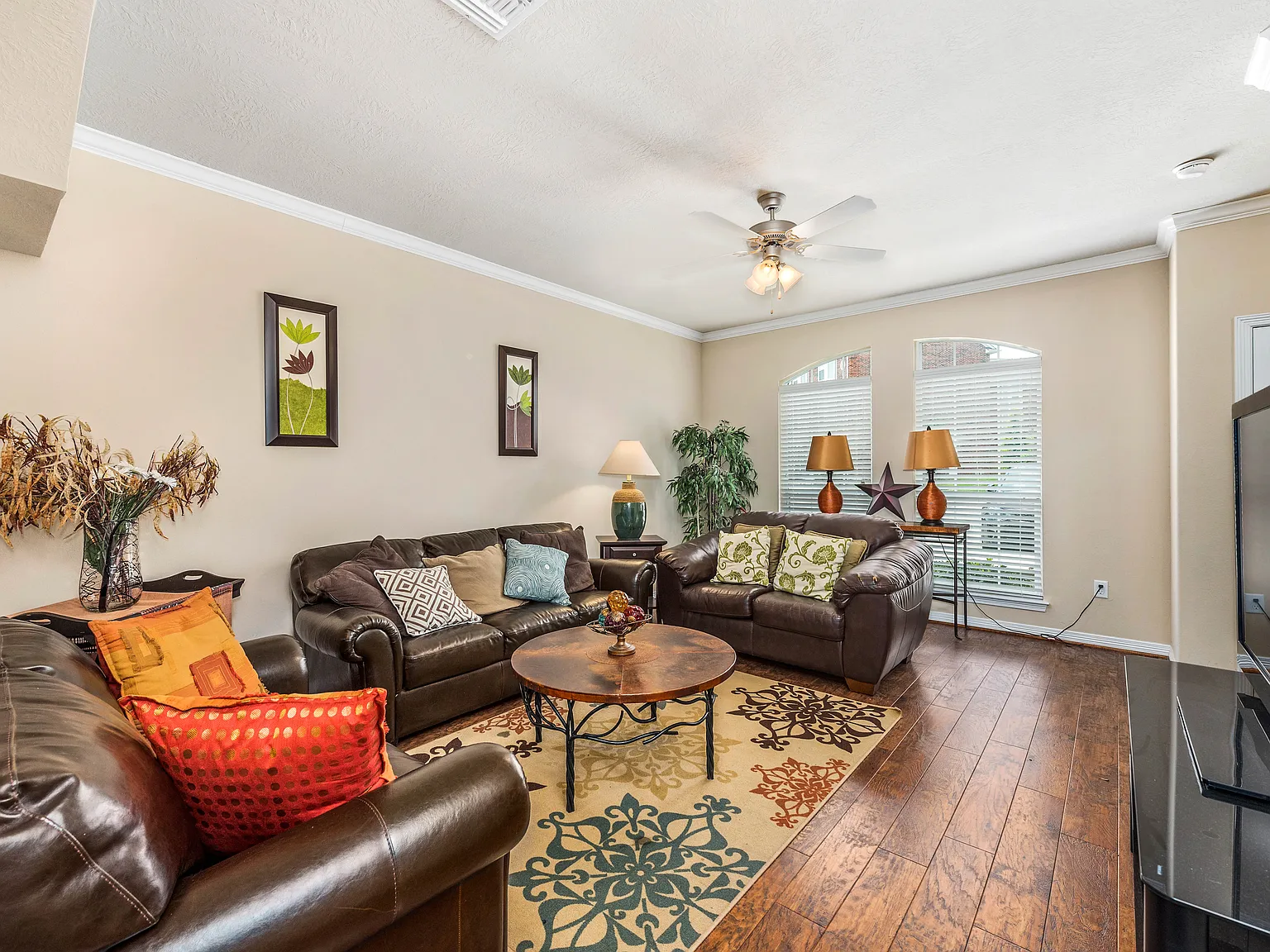4 bed, 1450 sqft, $1,800 — Photo 4
