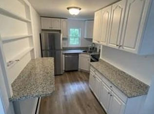 100A Washington Park Dr APT 3, Andover, MA 01810