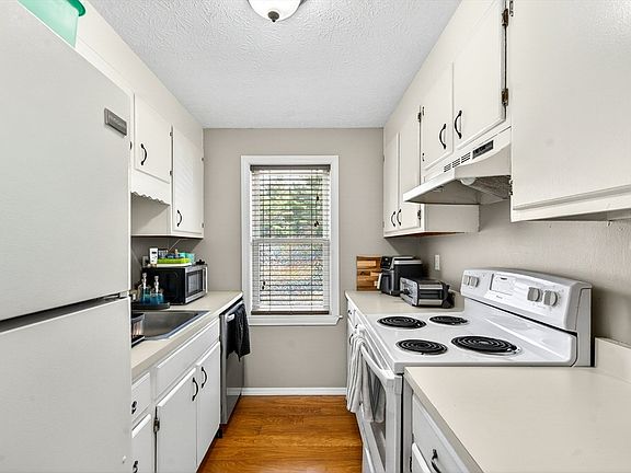 5th image of 51 Olde Colonial Dr #U-1-1