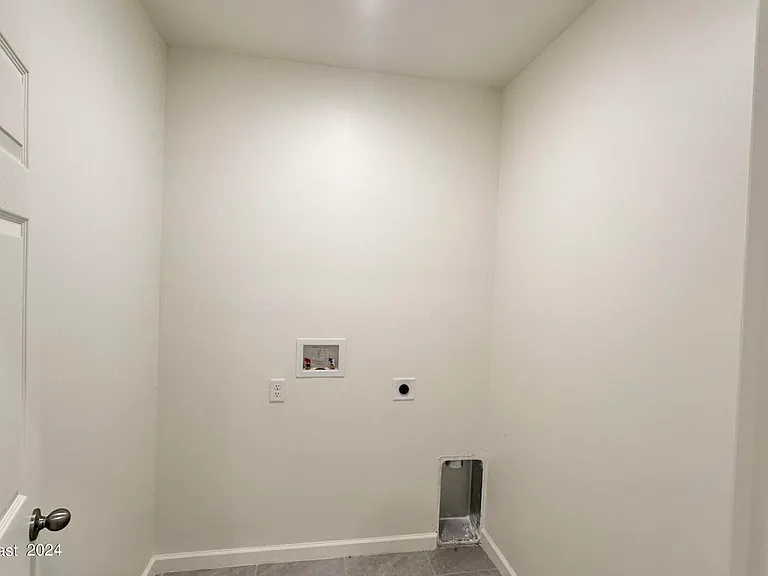 6495 Topaz Dr — Photo 4