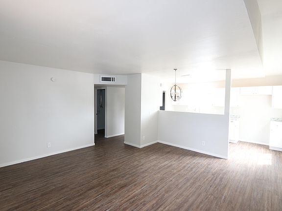 2nd image of 1801 S Winstel Ave
