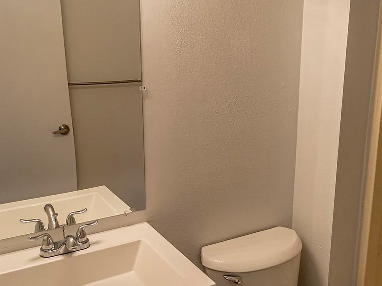 5321 Treetops Dr #T-202 — Photo 12